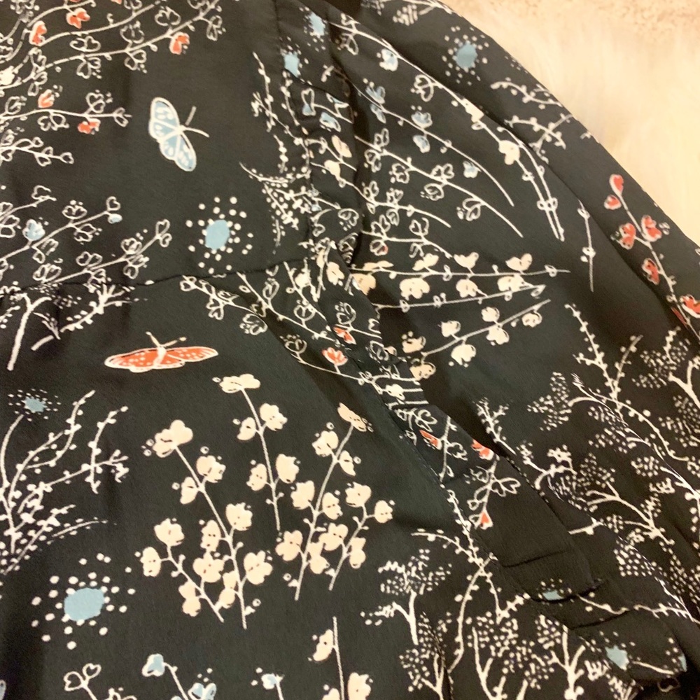 Loft Grey Floral Blouse - Picture 6 of 6